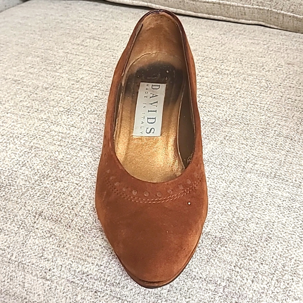 Suede brown kitten heels